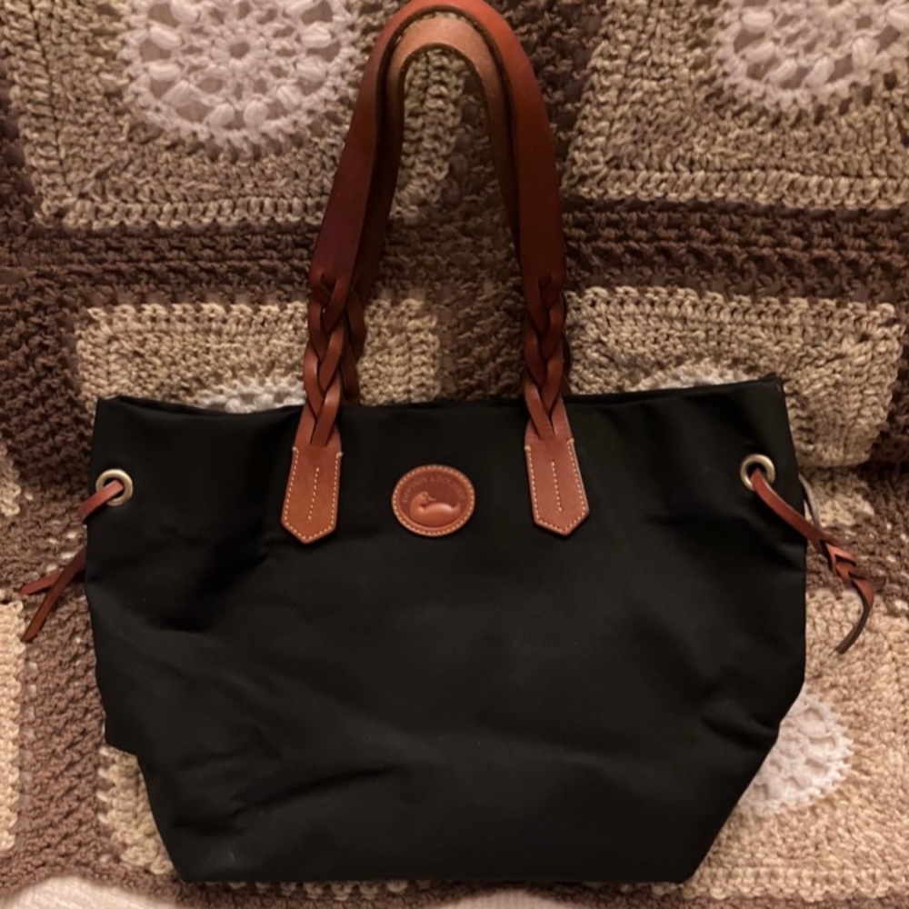 Dooney & Bourke tote bag